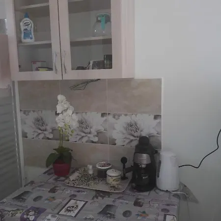 In 40999 Διαμέρισμα *